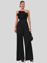 MONO ELEGANTE SIN HOMBROS CON FLOR